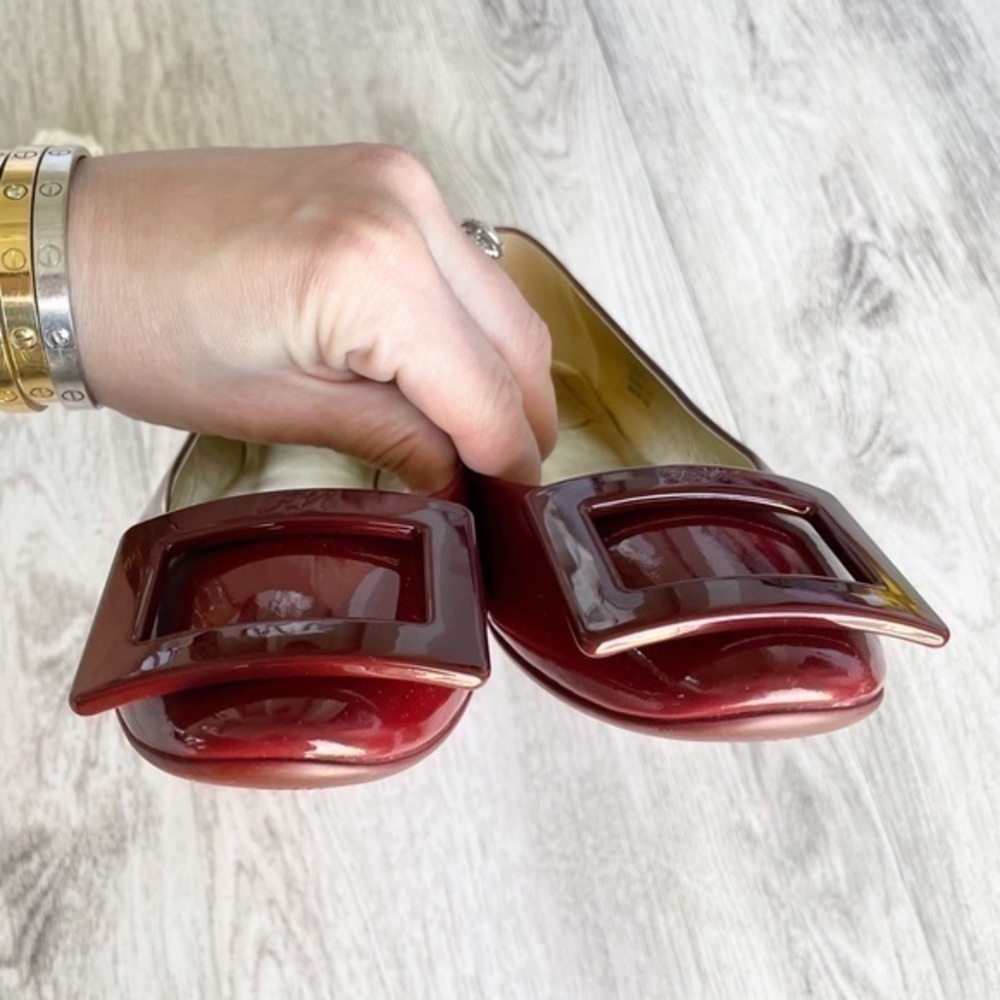 🆕 Roger Vivier Logo Buckle Patent Leather Ballet Flats Current Collection - Picture 11 of 16
